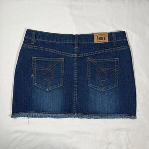 y2k dark wash denim mini skirt with embroidered detailing